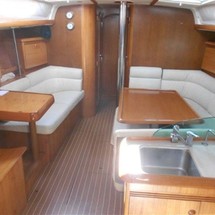 Jeanneau Sun Odyssey 43