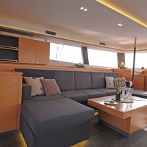 Fountaine pajot victoria 67