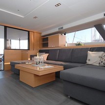 Fountaine pajot victoria 67