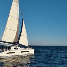 Catana 47