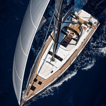 Beneteau Oceanis Yacht 62