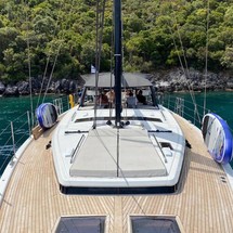 Beneteau Oceanis Yacht 62