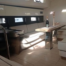 Beneteau Oceanis Yacht 62