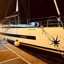 Beneteau Oceanis Yacht 62