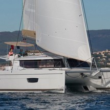 Fountaine Pajot Helia 44