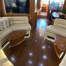 Sunseeker 82 Yacht