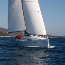 Beneteau First 35