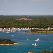 Bavaria 40