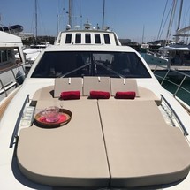 Azimut 68