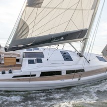 Hanse 348