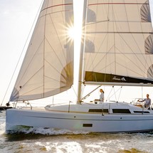 Hanse 348