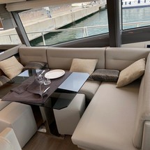 Ferretti 450