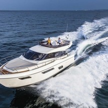 Ferretti 450