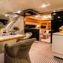 Ferretti 225