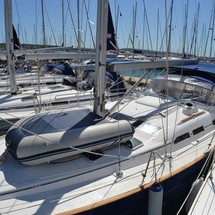 Beneteau Oceanis Clipper 423