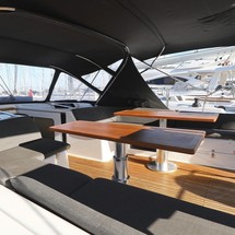 Hanse 548