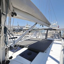 Hanse 548