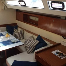 Beneteau Oceanis 50 Family