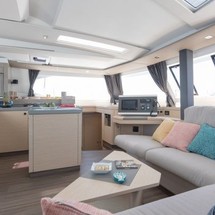 Fountaine Pajot Saona 47