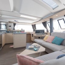 Fountaine Pajot Saona 47