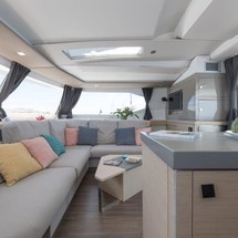 Fountaine Pajot Saona 47