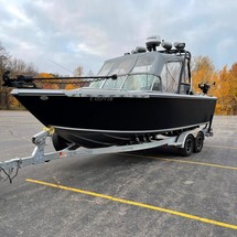 Lund Boats 2275 Baron Sport