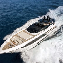 Riva 100 Corsaro