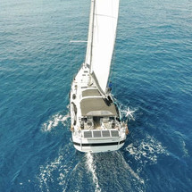 Beneteau Oceanis Yacht 62