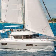 Lagoon 42