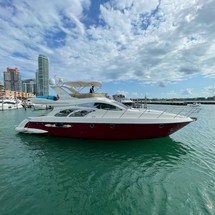 Azimut 50 Fly Galley Up