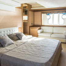 Custom Line Navetta 26 Crescendo