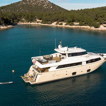 Custom Line Navetta 26 Crescendo