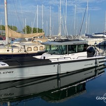 Axopar 28 Cabin