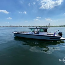 Axopar 28 Cabin