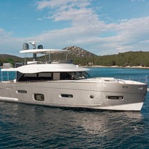 Azimut 66