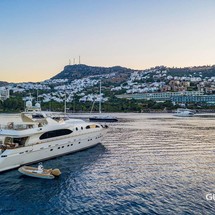 Falcon Yachts 115