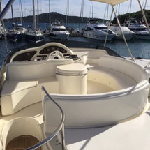 Azimut 46