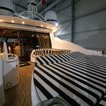 Sunseeker Predator 72