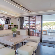 Fountaine Pajot Power 67