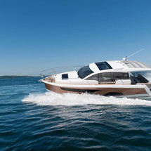 Sealine C330