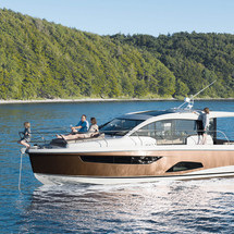 Sealine C330