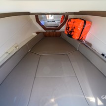 Quicksilver Activ 755 Sundeck