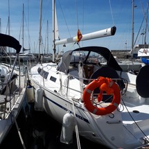 Bavaria 37