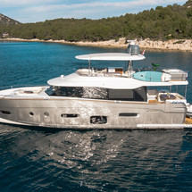 Azimut Magellano 66