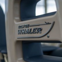 Boston Whaler 420 Outrage