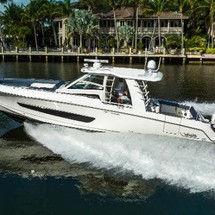 Boston Whaler 420 Outrage