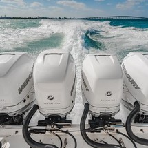 Boston Whaler 420 Outrage