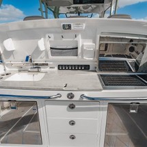 Boston Whaler 420 Outrage