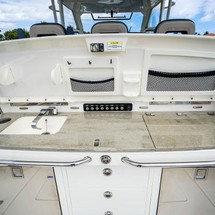 Boston Whaler 420 Outrage