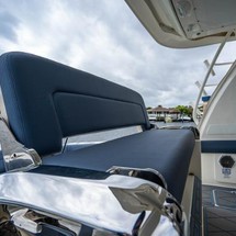 Boston Whaler 420 Outrage